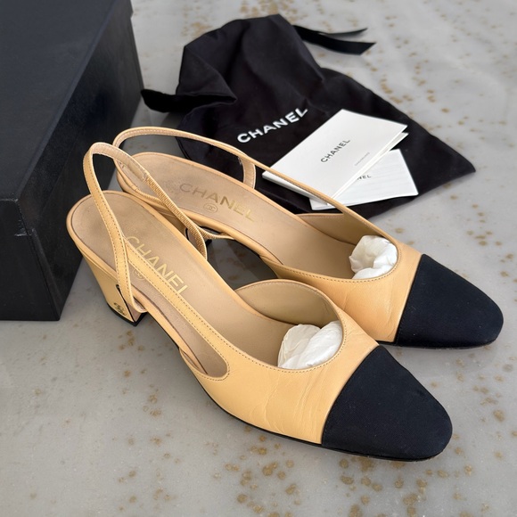 CHANEL nude slingbacks - Picture 11 of 12